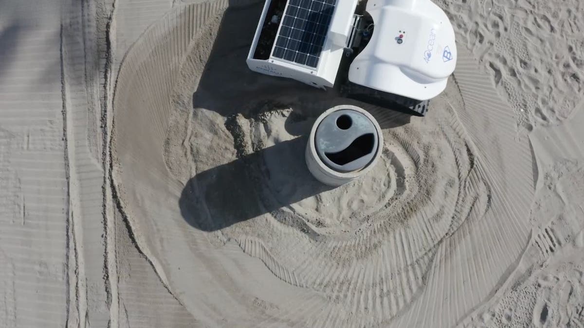 Robot beach cleaner 5